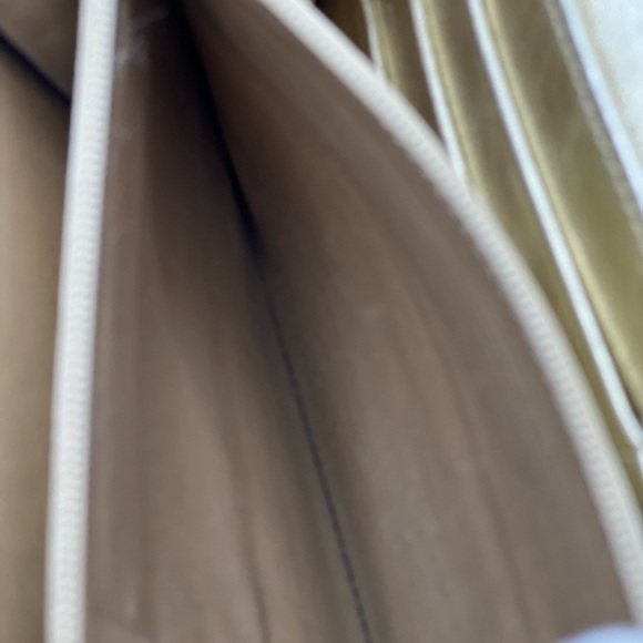 GUC Cartier Love Collection Silver Wallet - Picture 7 of 7